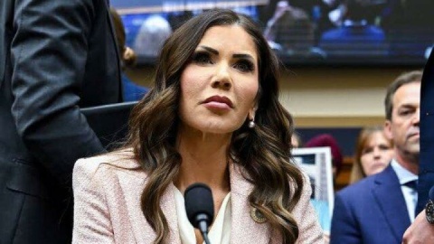 وزیر جنجالی امنیت داخلی آمریکا برکنار شد