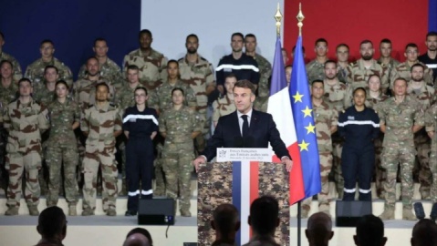 مکرون: در جنگ خاورمیانه درگیر نمی‌شویم