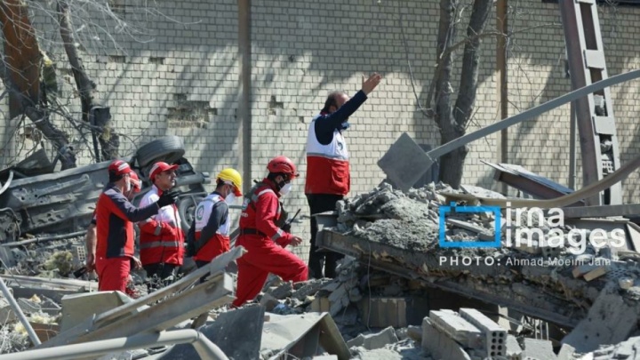 آغاز موج بیست و هشتم عملیات وعده صادق ۴ / انفجار انبار نفت البرز تحت کنترل است