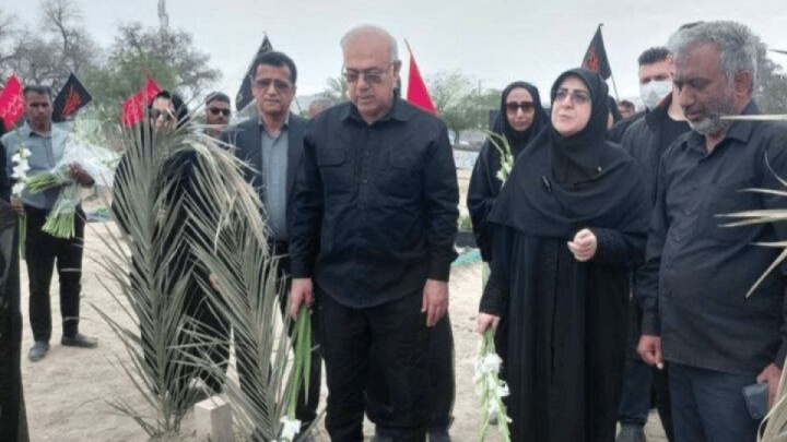 حضور سخنگوی دولت در مدرسه شجره طیبه میناب