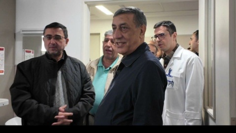 عیادت قائم پناه از مجروحان حملات رژیم صهیونیستی در بیمارستان امام خمینی