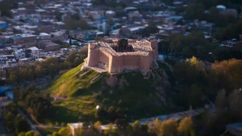 حمله به حریم فلک‌الافلاک و آسیبِ بناهای تاریخی خرم‌آباد