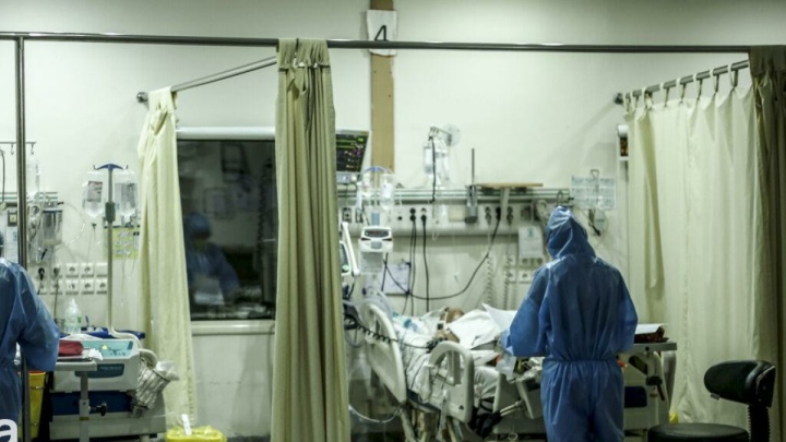 پیگیری تأمین کالاهای اساسی با نرخ مصوب برای مراکز بهداشتی درمانی کشور