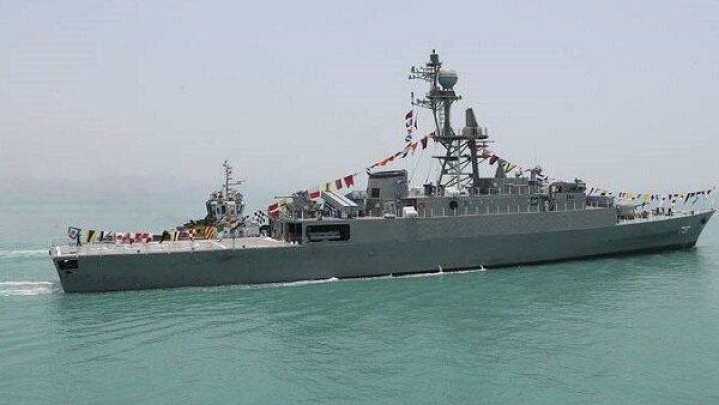 قعر دریا گوهر است