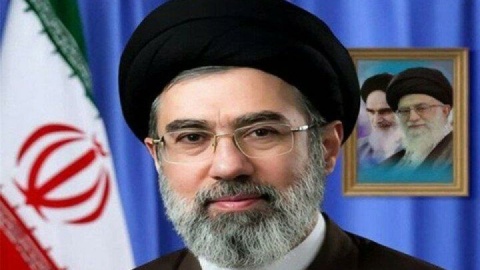 تنگه هرمز همچنان باید بسته بماند/ تاکید بر نقش و حضور مردم