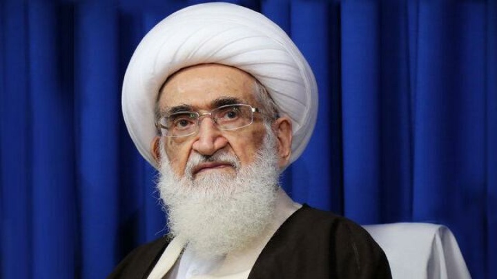 دکتر لاریجانی دیانت و سیاست را در خود جمع کرده بود