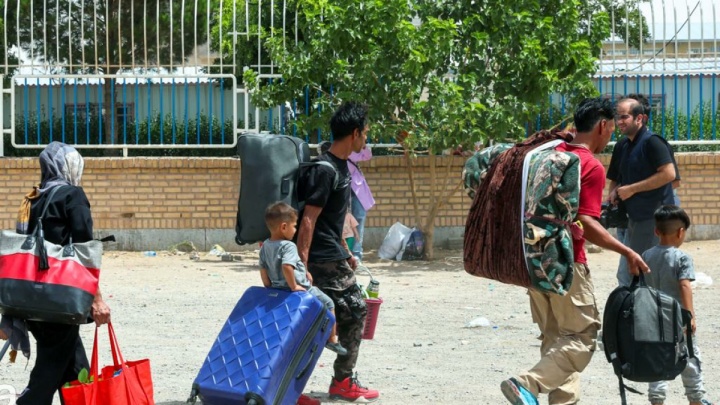 ۳۵۰ تبعه ایرانی مقیم در کشور امارات متحده عربی از طریق مرز دوغارون وارد ایران شدند