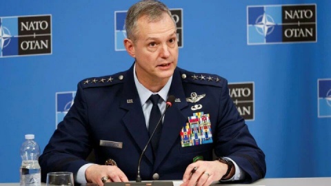 ناتو نیروهای خود را از عراق خارج کرد