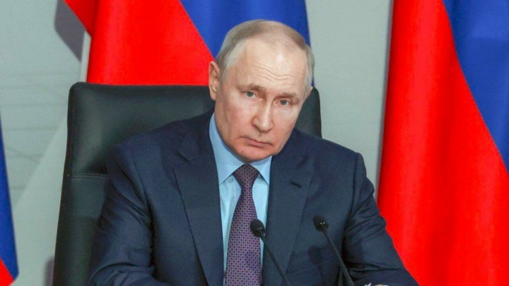 پیام تبریک پوتین به رهبر انقلاب و رئیس‌جمهوری / تاکید بر حمایت مسکو از تهران