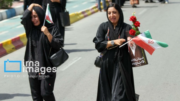 گزارش تصویری/ تشییع پیکر شهدای ناوشکن دنا در بندرعباس