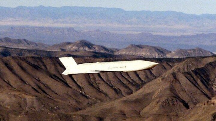 سپاه: ۲ فروند موشک کروز در اطراف تهران منهدم شد