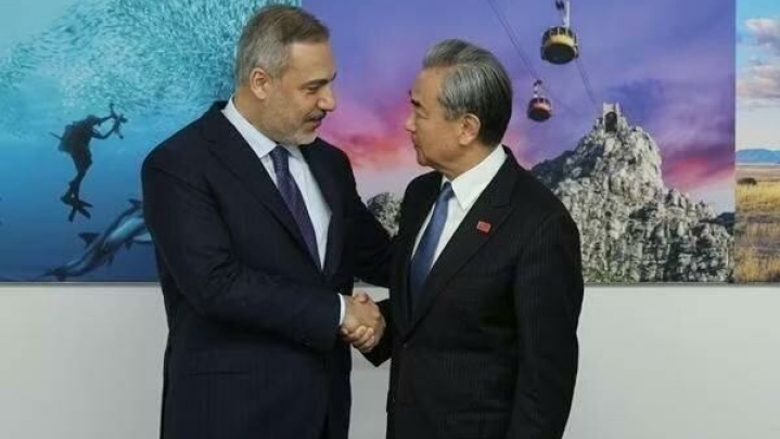 تماس تلفنی وزرای خارجه چین و ترکیه با محوریت ایران