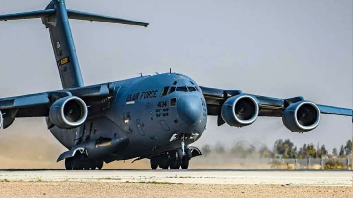 یک هواپیمای باری آمریکایی در کویت دچار وضعیت اضطراری شد