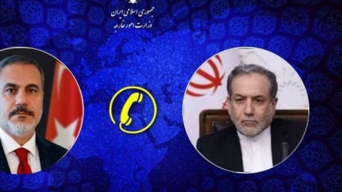 عراقچی خطاب به وزیرخارجه ترکیه: رفتارها و گفتارهای متناقض آمریکا، تردید برانگیز است