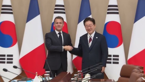 تاکید فرانسه و کره جنوبی به کاهش تنش ها و بازگشایی تنگه هرمز