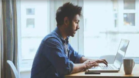 خط بحران «رهاوا» آماده ارائه خدمت سلامت روان به مردم است