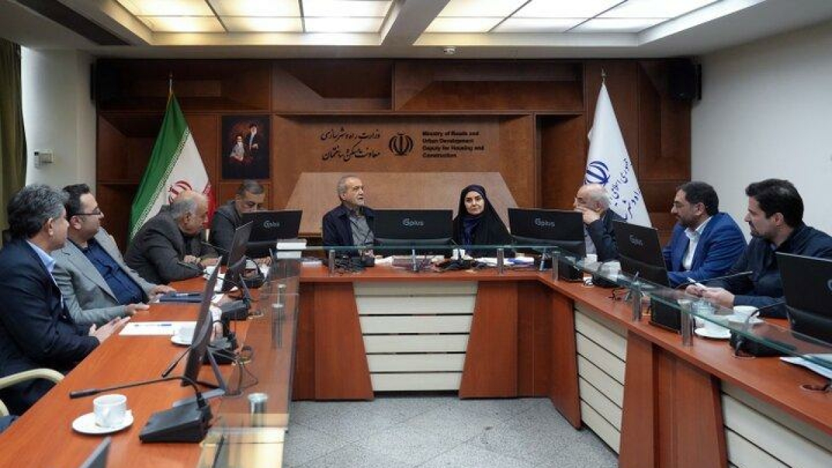 فیلم/ واکنش پزشکیان به هشدار حفاظتی در جلسه با وزارت راه و شهرسازی