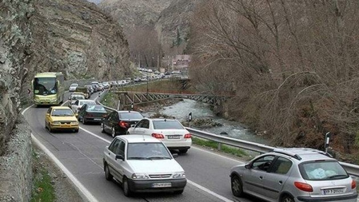 ترافیک سنگین در جاده چالوس و آزادراه تهران-شمال/ اعلام محورهای مسدود و مسیرهای جایگزین