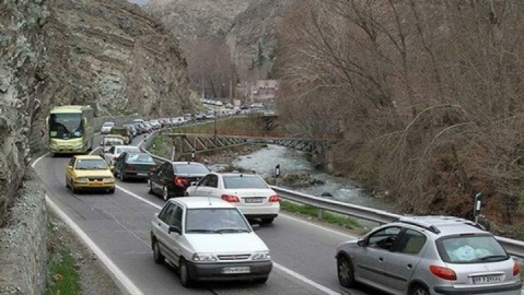 ترافیک سنگین در جاده چالوس و آزادراه تهران-شمال/ اعلام محورهای مسدود و مسیرهای جایگزین