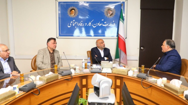 دیدار نوروزی مدیرعامل هگتا و وزیر تعاون، کار و رفاه اجتماعی؛ برنامه‌ریزی برای تقویت گردشگری پس از جنگ