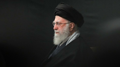 شایعه تشییع پیکر رهبر شهید طی روز شنبه در مشهد تکذیب شد