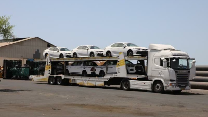 ترخیص خودروهای وارداتی از گمرک با چک و سفته امکان‌پذیر شد