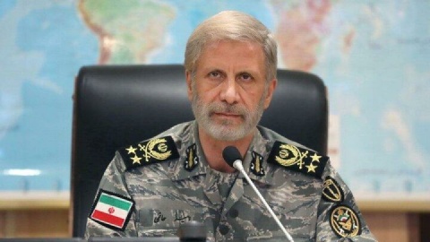 امیر حاتمی: ارتش با چشمانی باز و دستانی به ماشه، آماده مقابله با هرگونه تجاوز دشمنان است