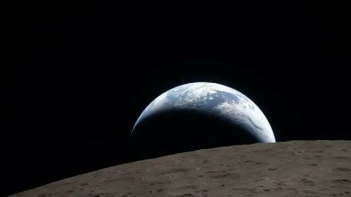 فیلم/ غروب زمین از پشت ماه