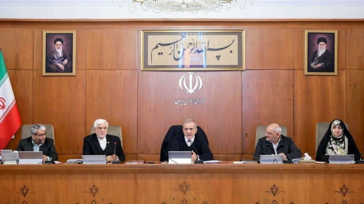 تأمین ذخایر راهبردی گندم و روغن تقویت شد/ اصلاح مصوبه کالاهای اساسی در دولت