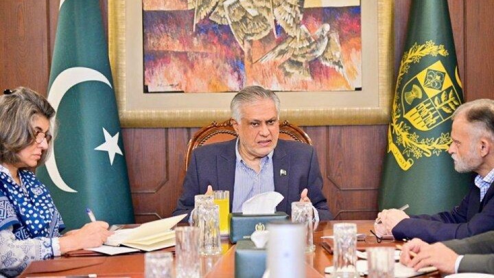 پاکستان: به تلاش برای تسهیل روند دیپلماتیک تهران-واشنگتن ادامه می‌دهیم