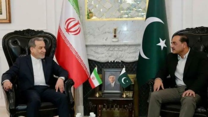 فیلم/ در سفر منطقه ای عراقچی هیچ گفتگوی مستقیم و غیرمستقیم با آمریکا وجود ندارد