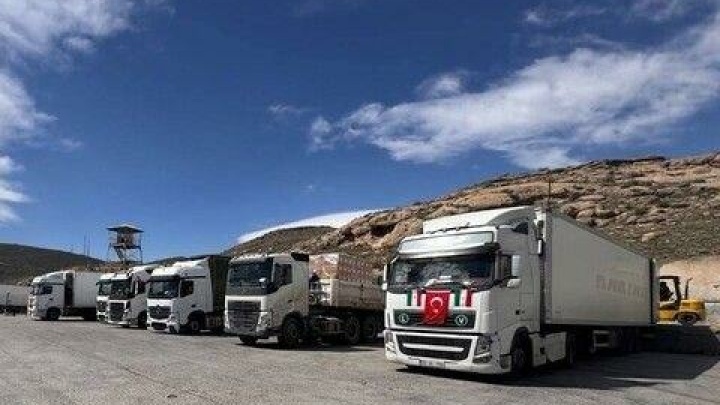ورود محموله بزرگ دارویی و تجهیزات درمانی توسط ترکیه از مرز بازرگان