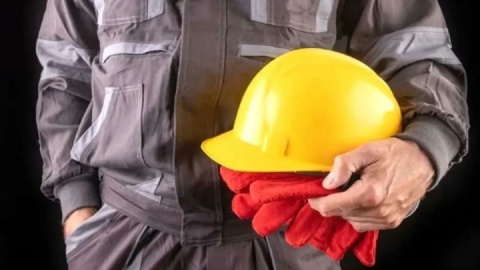 همکاری دولت و بخش خصوصی مانع تعدیل نیرو