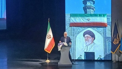 سیدعباس صالحی: رهبر شهید دلداده امام رضا(ع) بود / عشق به کتاب و مطالعه توسط پدر به رهبر انقلاب تزریق شد