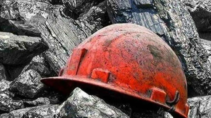 ریزش معدن باز هم قربانی گرفت