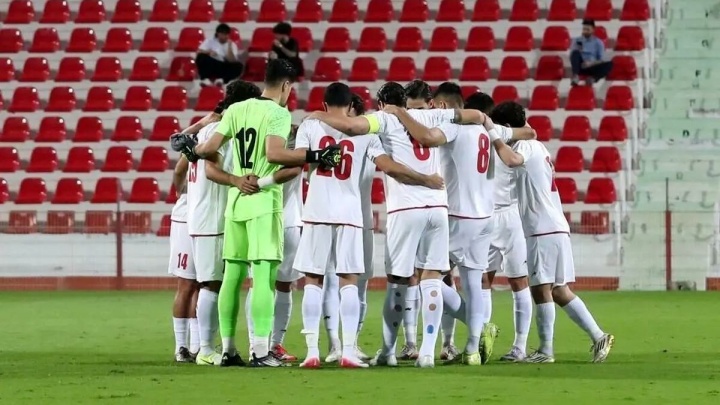 ایستادگی در غبار سیاست