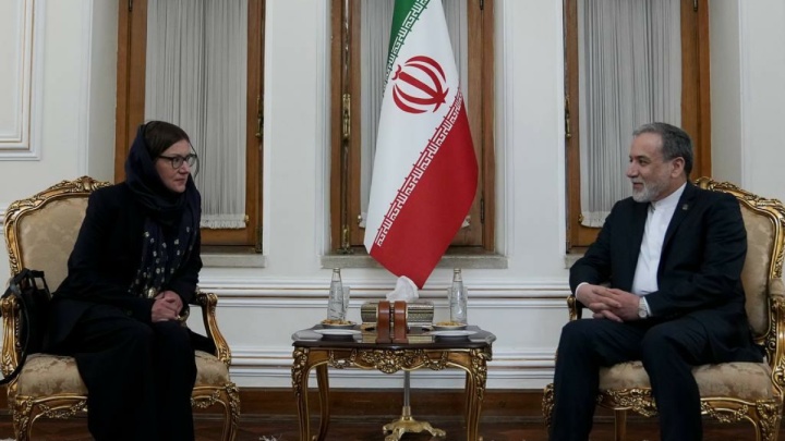 در دیدار عراقچی با رئیس کمیته صلیب سرخ چه گذشت؟