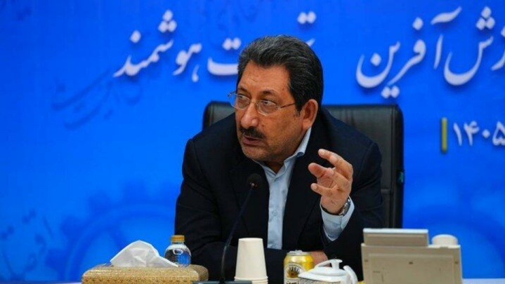 با تمام توان باید از تولید حمایت کنیم