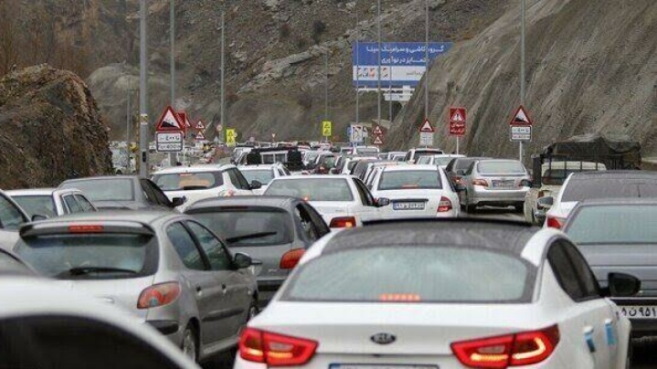 ترافیک سنگین در جاده چالوس و هراز سنگین