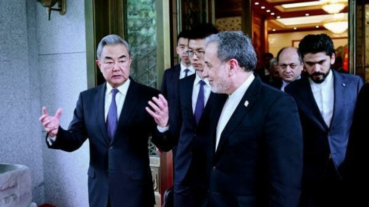 توضیحات عراقچی درباره سفرش به چین / امیدواری ایران به حمایت پکن از شکل گیری چهارچوبی جدید برای دوران پسا جنگ
