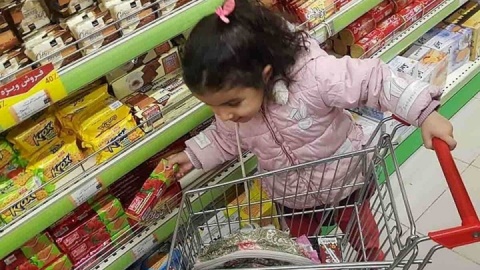 دولت حساب ۱۸۸ هزار کودک دارای سوء تغذیه را شارژ کرد