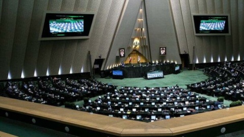 فردا؛ جلسه صحن مجلس برای بررسی گرانی‌های اخیر