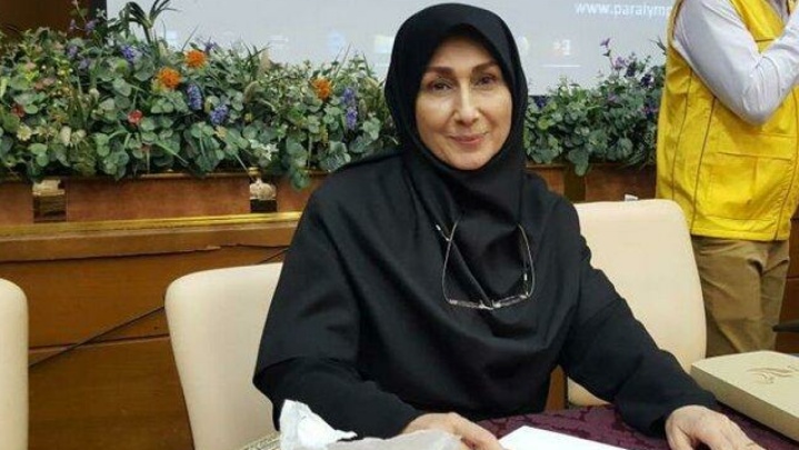لیموچی رییس کمیته جهانی پاراتنیس روی میز شد