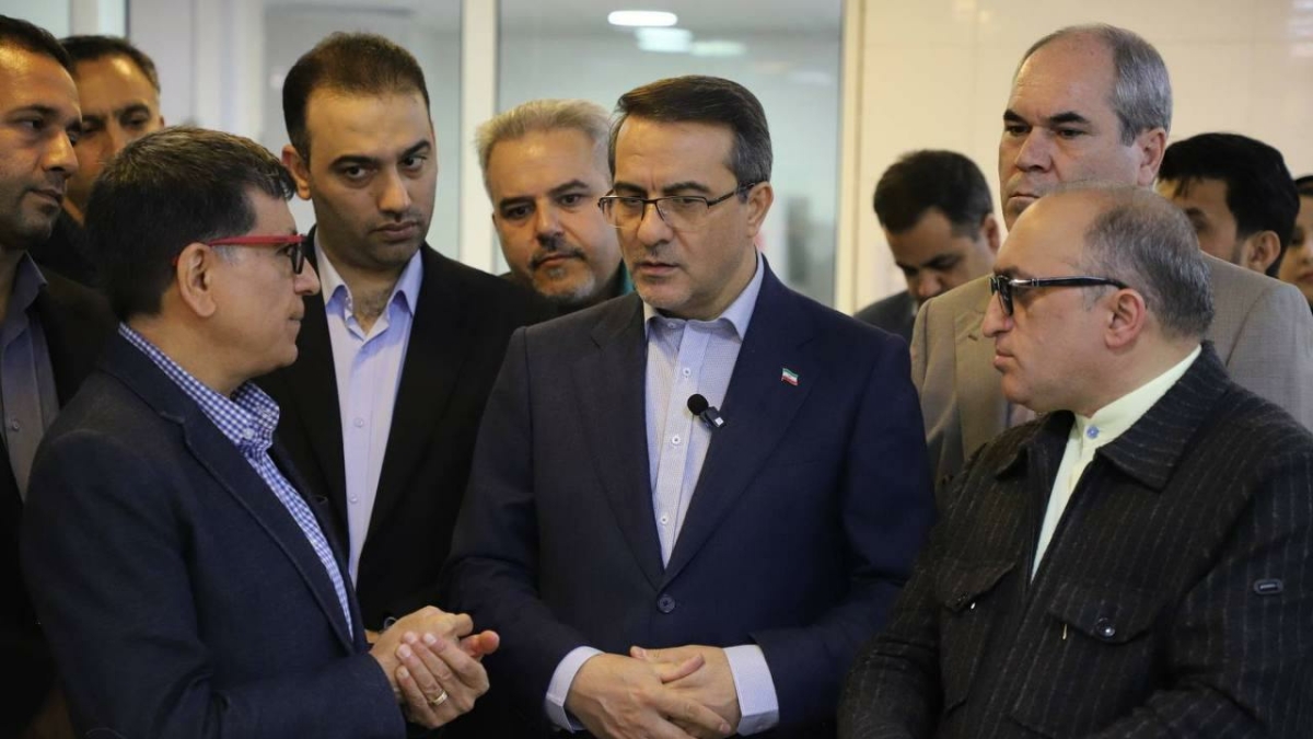 بازدید رئیس سازمان اداری و استخدامی کشور از اداره کل انتقال خون استان تهران
