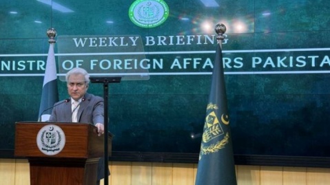 پاکستان: سفر عاصم منیر به ایران را تأیید یا تکذیب نمی‌کنیم