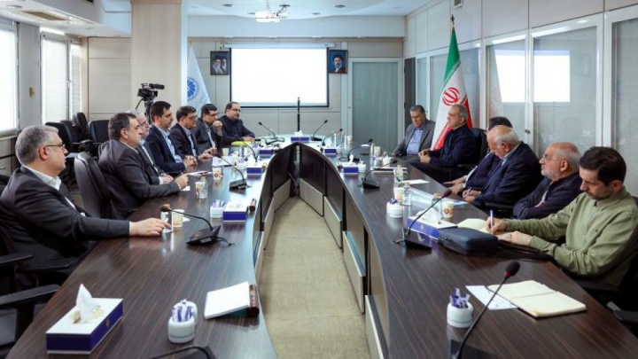 مدیریت بازار باید به شبکه صنفی و بازاریان واگذار شود/ آغاز اجرای الگوی جدید توزیع کالا با مشارکت مستقیم اصناف
