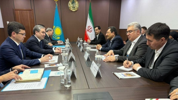 جزئیات توافق ایران و قزاقستان؛ از ماشین‌سازی تا تسهیل ضمانت‌نامه‌های بانکی