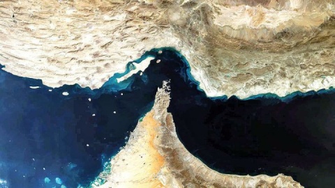 عمان علاقه‌مند به همراهی حقوقی-فنی با ایران در تنگه هرمز