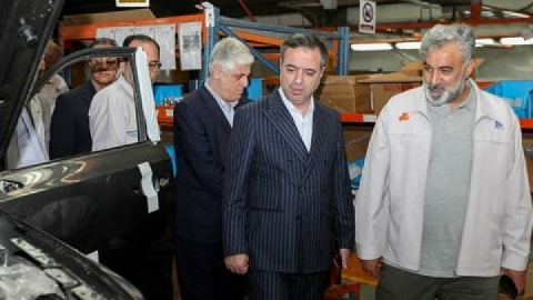 افزایش تعاملات بانک صادرات و پارس خودرو در جهت توسعه محصولات و رفع موانع تولید