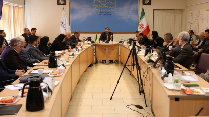 نقش سرمایه انسانی و حکمرانی فناوری در آینده ایران